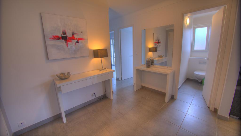 Beau 2 Pieces 3 Etoiles Vue Mer Garage Prive 150M Plages Wifi Cannes Szoba fotó