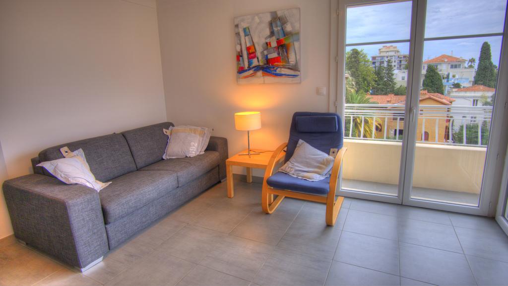 Beau 2 Pieces 3 Etoiles Vue Mer Garage Prive 150M Plages Wifi Cannes Szoba fotó