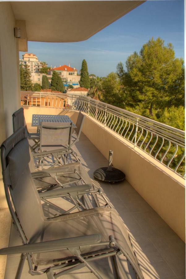 Beau 2 Pieces 3 Etoiles Vue Mer Garage Prive 150M Plages Wifi Cannes Kültér fotó
